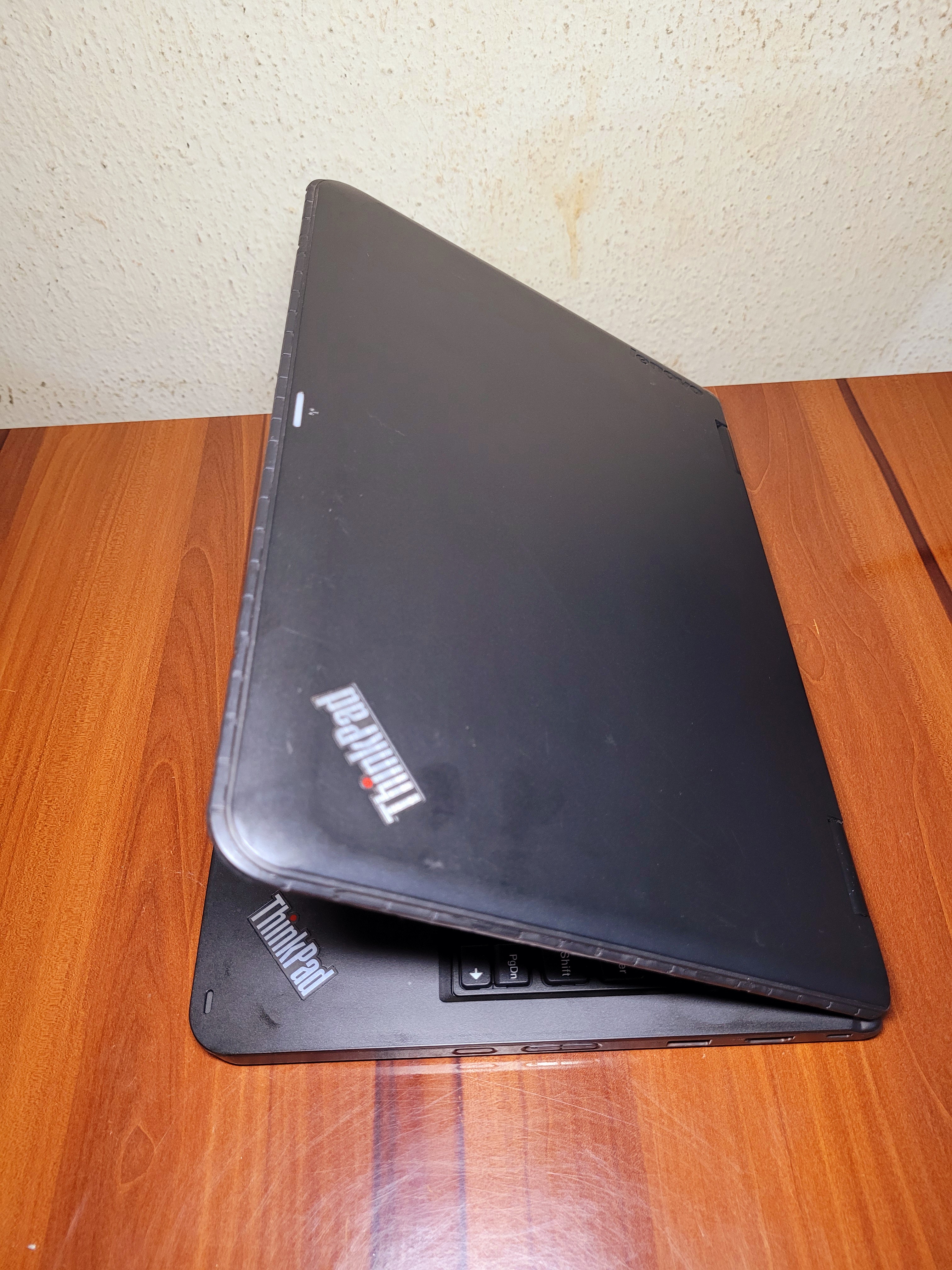 Lenovo Yoga 11E Non Touchscreen X360 Convertible Laptop | Intel Celeron | 4GB RAM | 500GB HDD