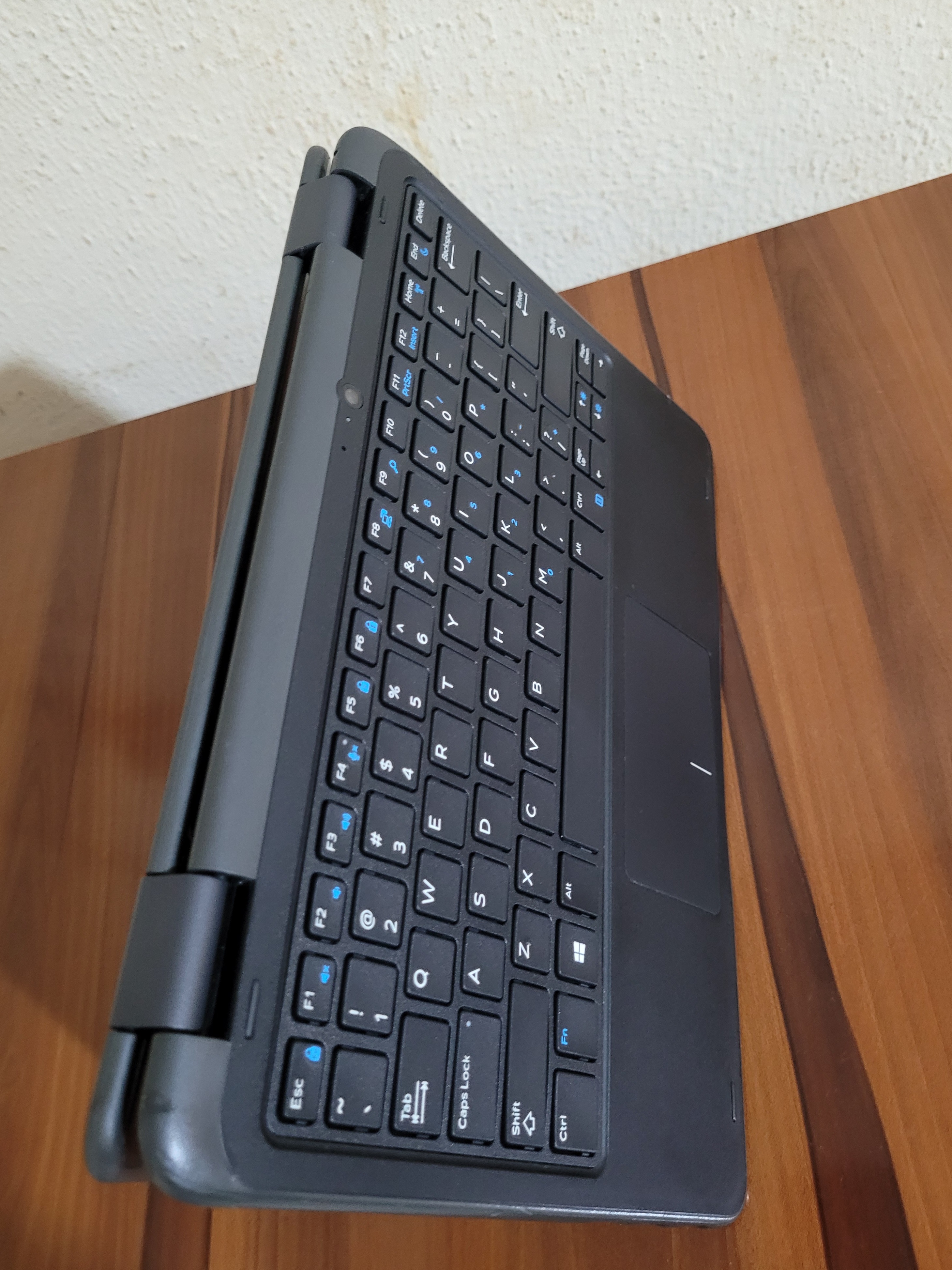 Dell Latitude 3190 2-in-1 X360 Convertible Touchscreen | Intel Pentium Silver | 4GB RAM | 128GB SSD