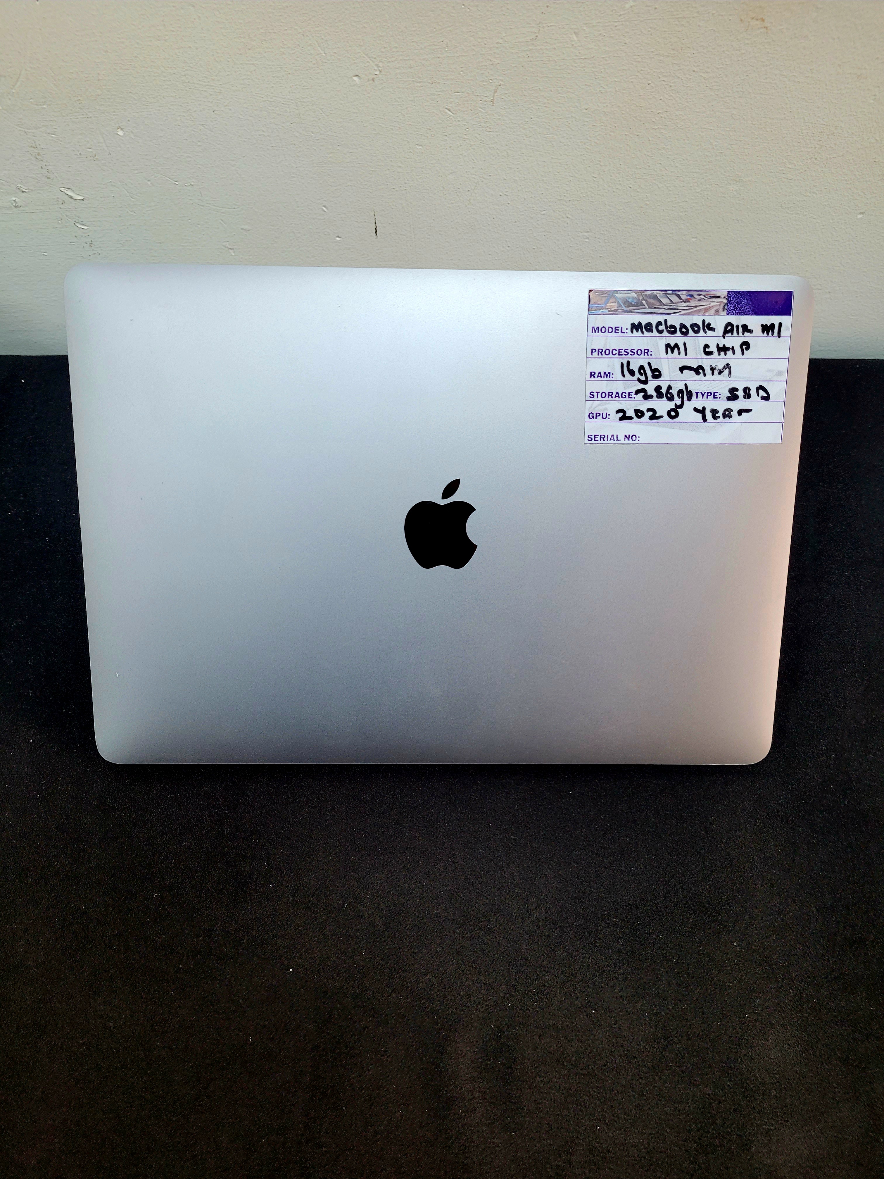Apple MacBook Air 2020 | Apple M1 Chip | 16GB RAM | 256GB SSD